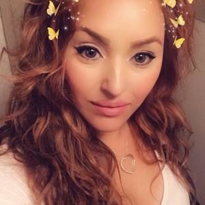 Meet your Posher, Yvette